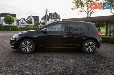 Хэтчбек Volkswagen e-Golf 2018 в 