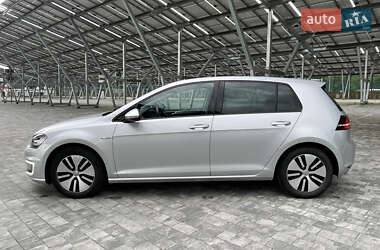 Хэтчбек Volkswagen e-Golf 2015 в 
