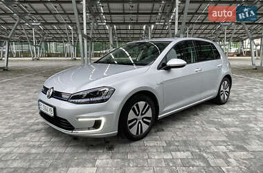 Хэтчбек Volkswagen e-Golf 2015 в 