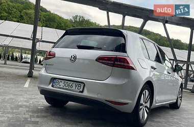 Хэтчбек Volkswagen e-Golf 2015 в 