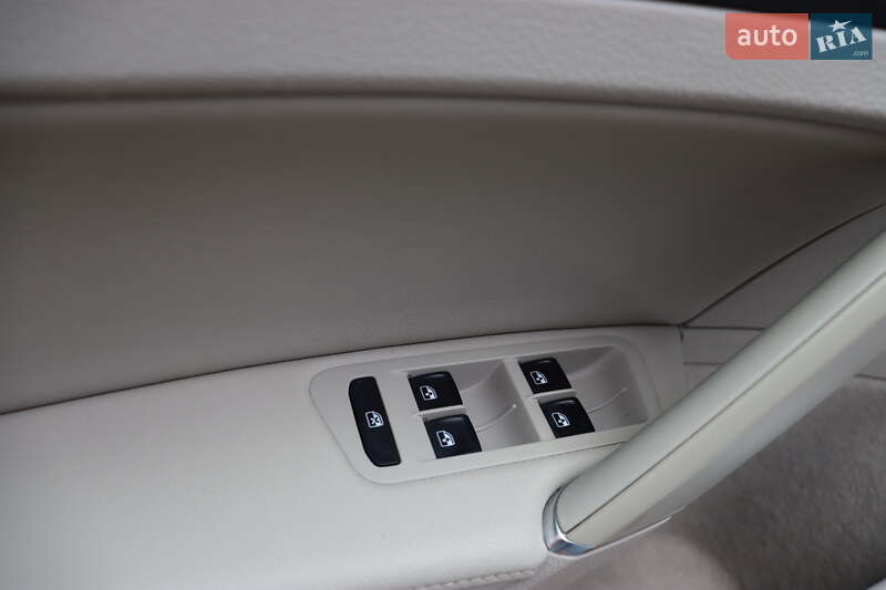 Хэтчбек Volkswagen e-Golf 2018 в Львове