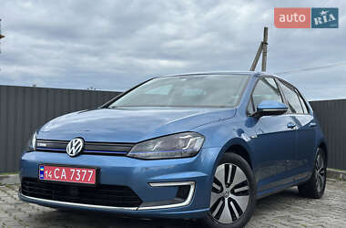 Хетчбек Volkswagen e-Golf 2015 в 