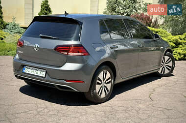Хэтчбек Volkswagen e-Golf 2019 в 