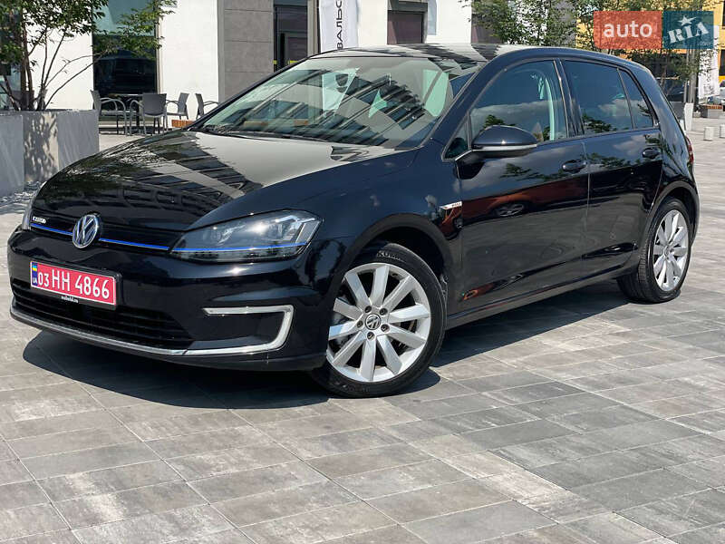 Хэтчбек Volkswagen e-Golf 2015 в 