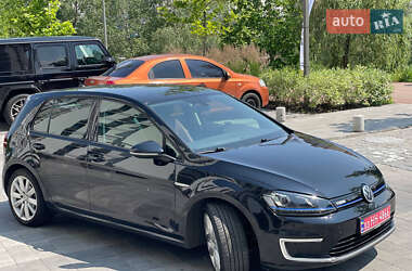 Хэтчбек Volkswagen e-Golf 2015 в 
