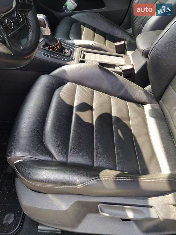 Хэтчбек Volkswagen e-Golf 2014 в Шептицькому