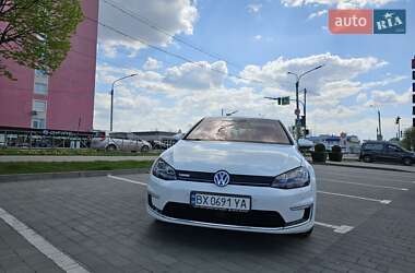 Хетчбек Volkswagen e-Golf 2016 в 