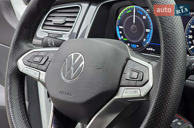 Хэтчбек Volkswagen e-Golf 2020 в Першотравенске