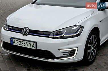 Хэтчбек Volkswagen e-Golf 2020 в Першотравенске