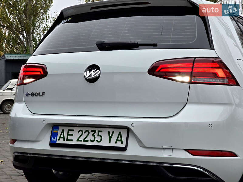 Хэтчбек Volkswagen e-Golf 2020 в Першотравенске