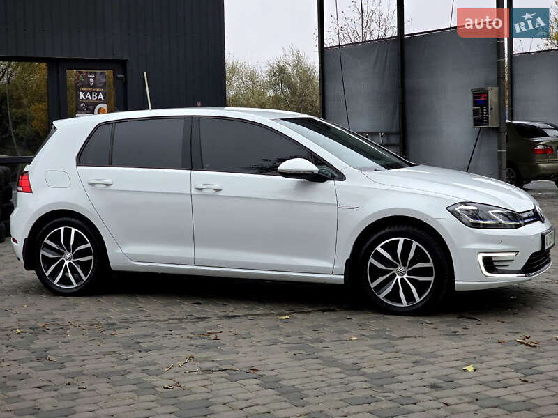 Хэтчбек Volkswagen e-Golf 2020 в Першотравенске