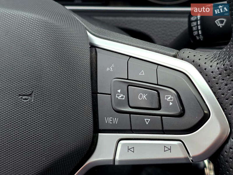 Хэтчбек Volkswagen e-Golf 2020 в Першотравенске