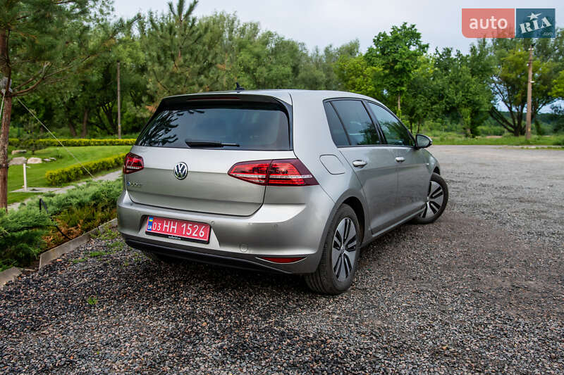 Хетчбек Volkswagen e-Golf 2016 в Умані
