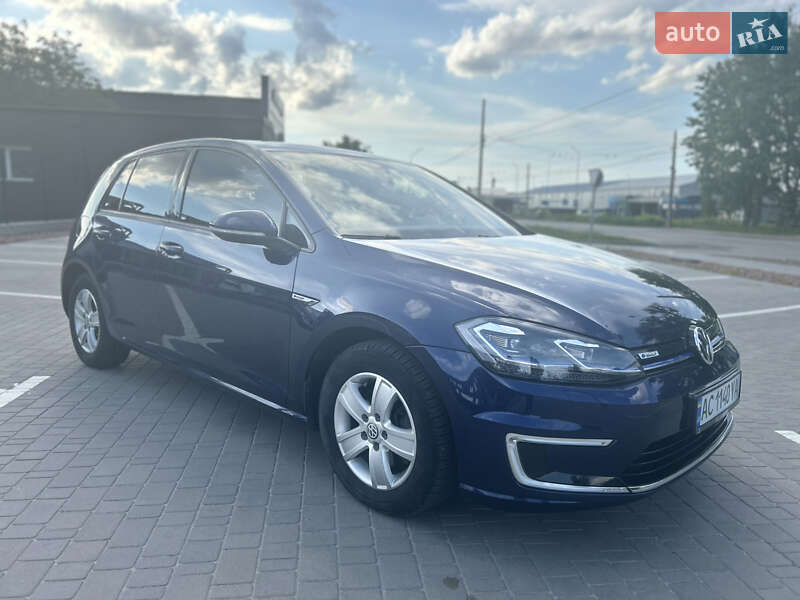 Хэтчбек Volkswagen e-Golf 2017 в Житомире