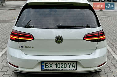 Хэтчбек Volkswagen e-Golf 2018 в 