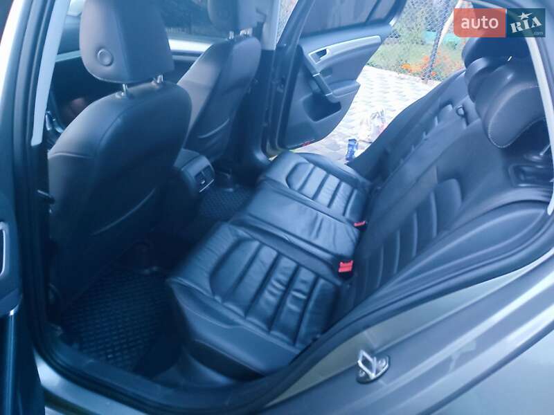 Хэтчбек Volkswagen e-Golf 2016 в Нововолынске