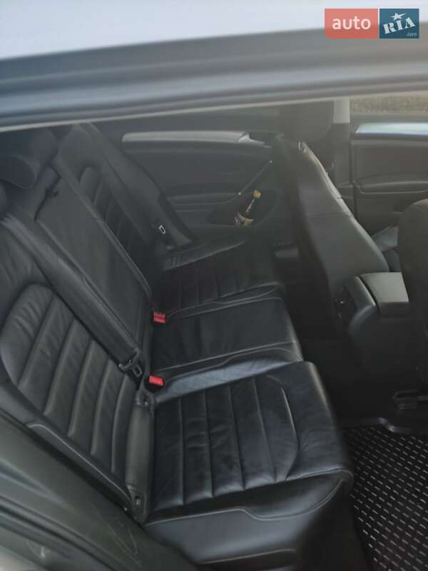 Хэтчбек Volkswagen e-Golf 2016 в Нововолынске