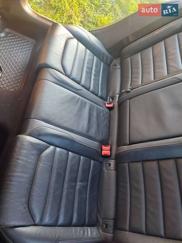 Хэтчбек Volkswagen e-Golf 2016 в Нововолынске