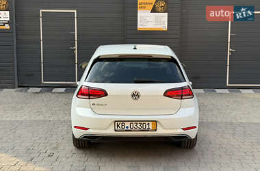 Хэтчбек Volkswagen e-Golf 2020 в 
