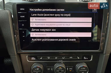 Хэтчбек Volkswagen e-Golf 2020 в 