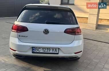 Хетчбек Volkswagen e-Golf 2020 в 