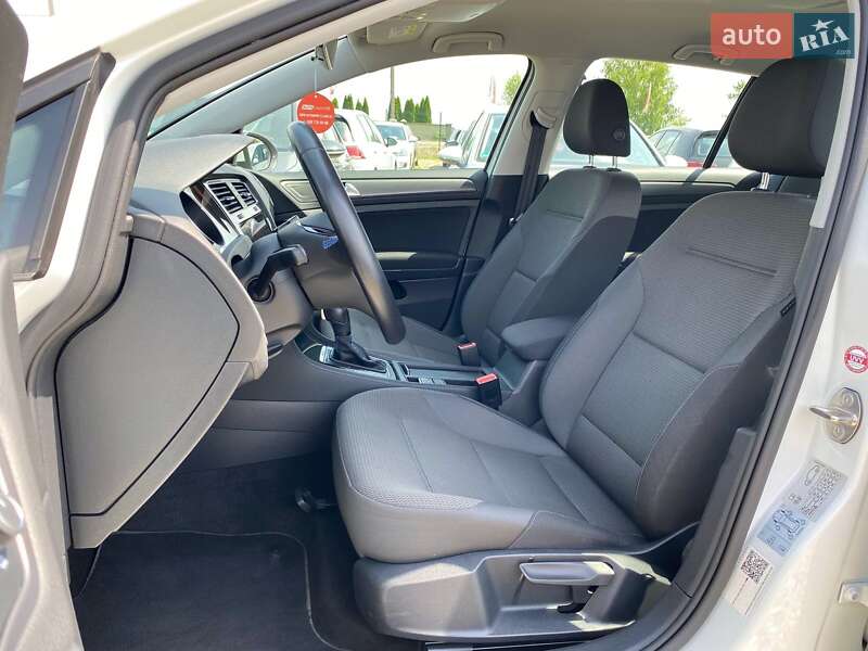 Хетчбек Volkswagen e-Golf 2020 в Львові