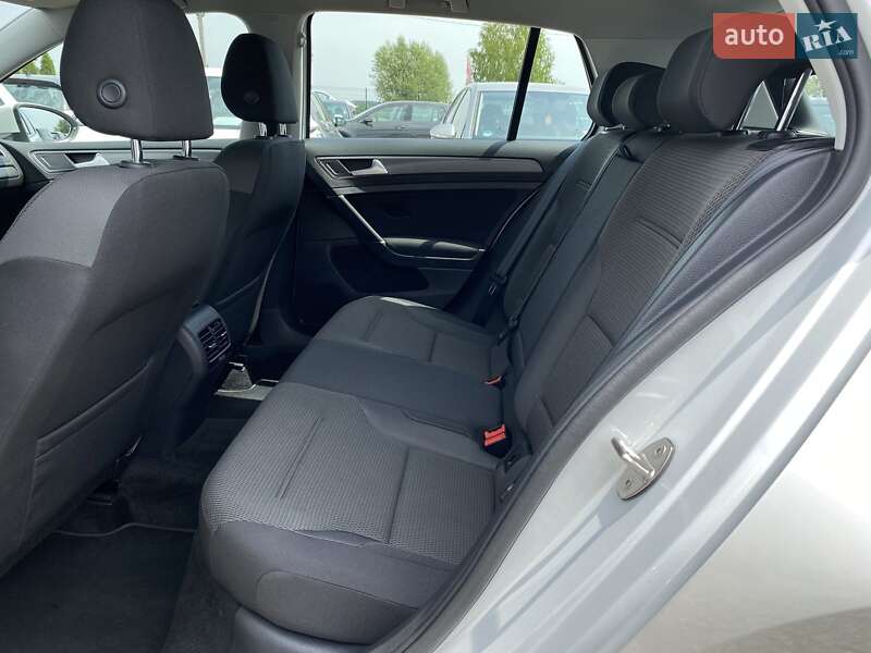 Хетчбек Volkswagen e-Golf 2020 в Львові