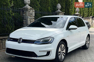 Хэтчбек Volkswagen e-Golf 2015 в 