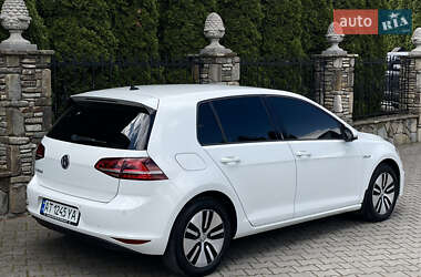 Хэтчбек Volkswagen e-Golf 2015 в 