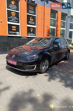 Хетчбек Volkswagen e-Golf 2016 в Здолбуніві
