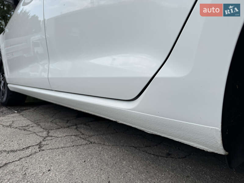 Хэтчбек Volkswagen e-Golf 2017 в Харькове фото 31 Хэтчбек Volkswagen e-Golf 2017 в Харькове