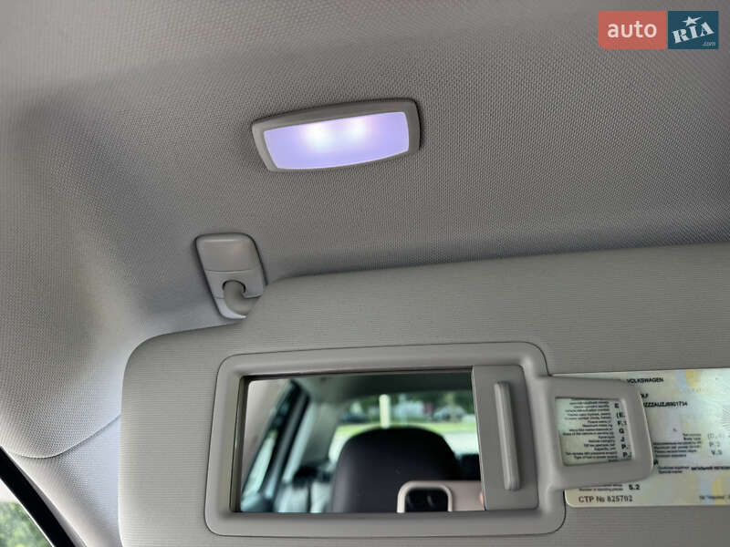 Хэтчбек Volkswagen e-Golf 2017 в Харькове фото 46 Хэтчбек Volkswagen e-Golf 2017 в Харькове