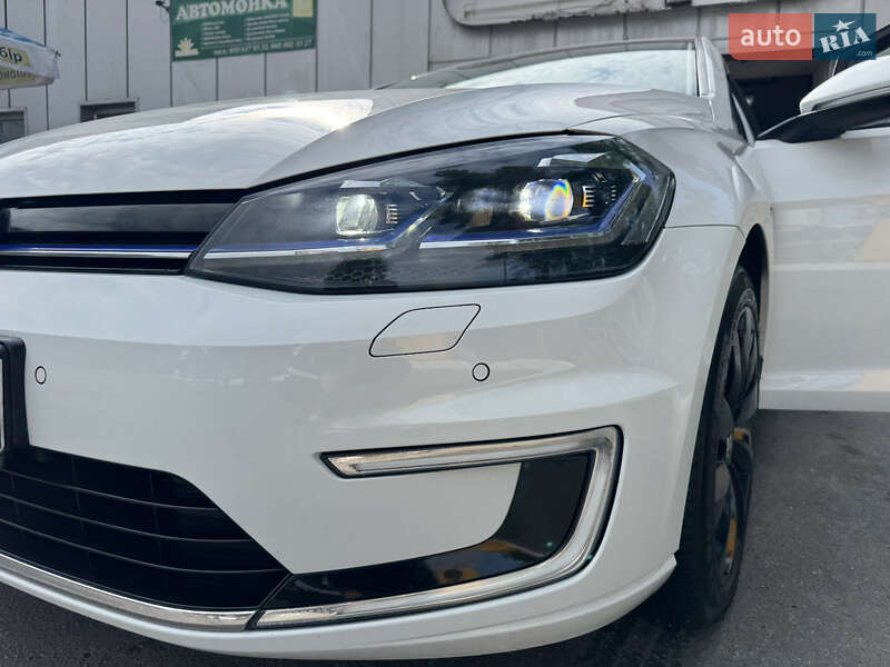 Хэтчбек Volkswagen e-Golf 2017 в Харькове фото 51 Хэтчбек Volkswagen e-Golf 2017 в Харькове