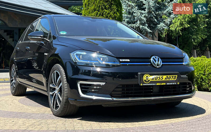 Хэтчбек Volkswagen e-Golf 2020 в 