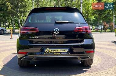 Хэтчбек Volkswagen e-Golf 2020 в 