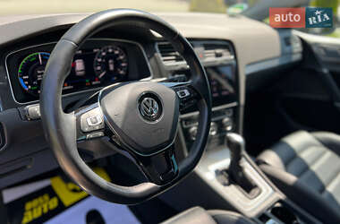 Хэтчбек Volkswagen e-Golf 2020 в 