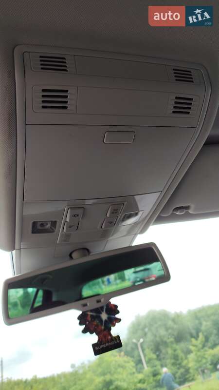 Хэтчбек Volkswagen e-Golf 2016 в Львове