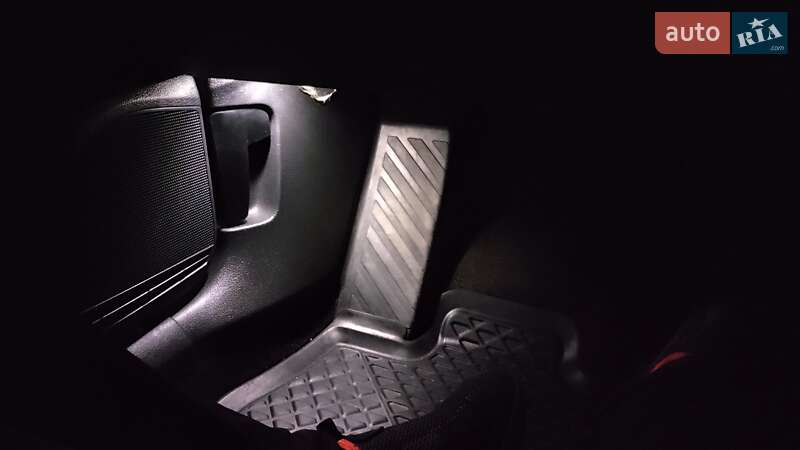 Хетчбек Volkswagen e-Golf 2016 в Львові фото 66 Хетчбек Volkswagen e-Golf 2016 в Львові