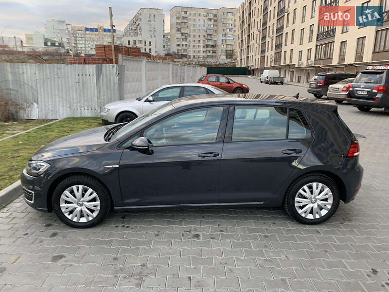 Хэтчбек Volkswagen e-Golf 2020 в Черноморске