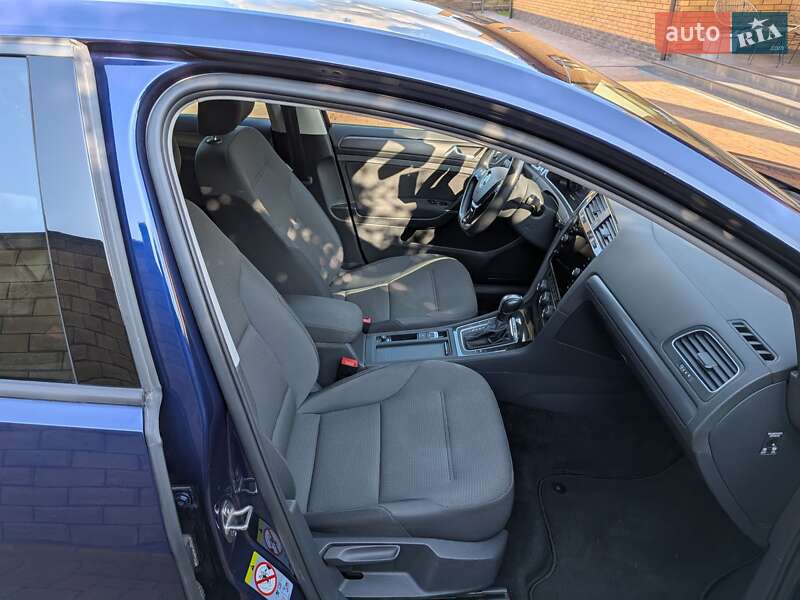 Хетчбек Volkswagen e-Golf 2020 в Луцьку