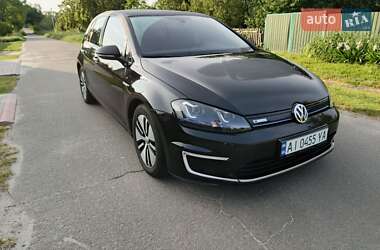 Хетчбек Volkswagen e-Golf 2015 в Бучі