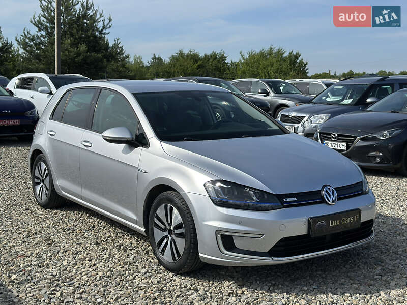 Volkswagen e-Golf 2015