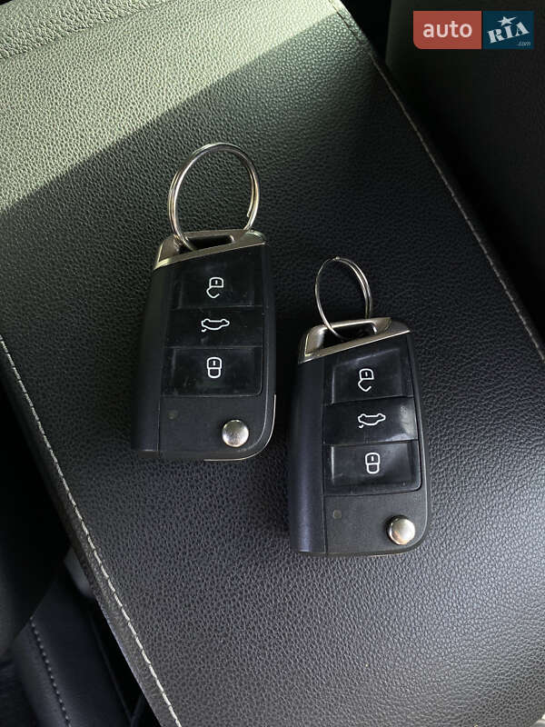 Хэтчбек Volkswagen e-Golf 2018 в Тернополе