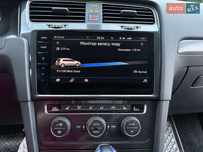 Хэтчбек Volkswagen e-Golf 2017 в Умани