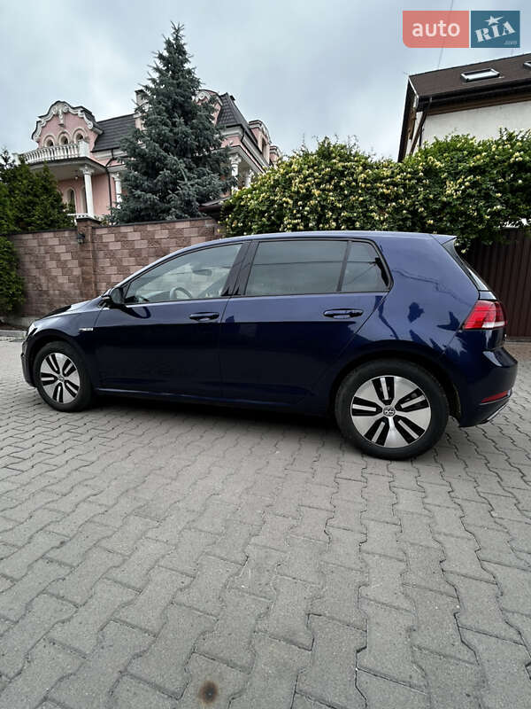 Хетчбек Volkswagen e-Golf 2019 в Києві