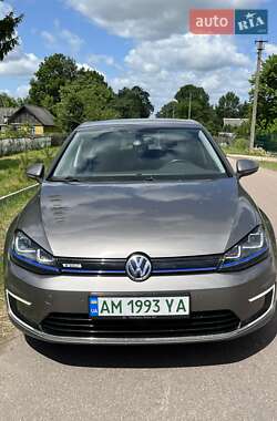 Хетчбек Volkswagen e-Golf 2015 в Коростені