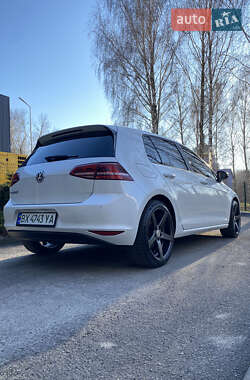 Хэтчбек Volkswagen e-Golf 2015 в Хмельницком