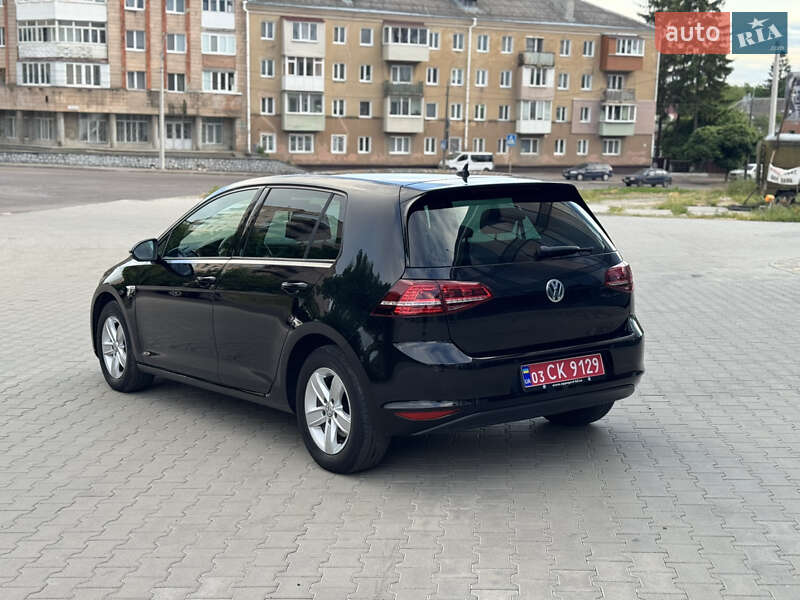 Хетчбек Volkswagen e-Golf 2016 в Рівному