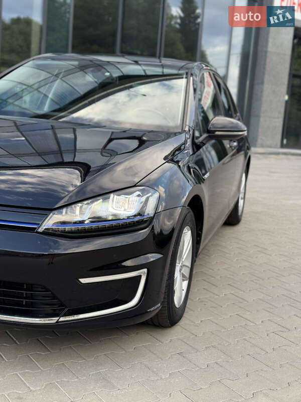 Хетчбек Volkswagen e-Golf 2016 в Рівному