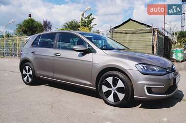 Хэтчбек Volkswagen e-Golf 2015 в Днепре